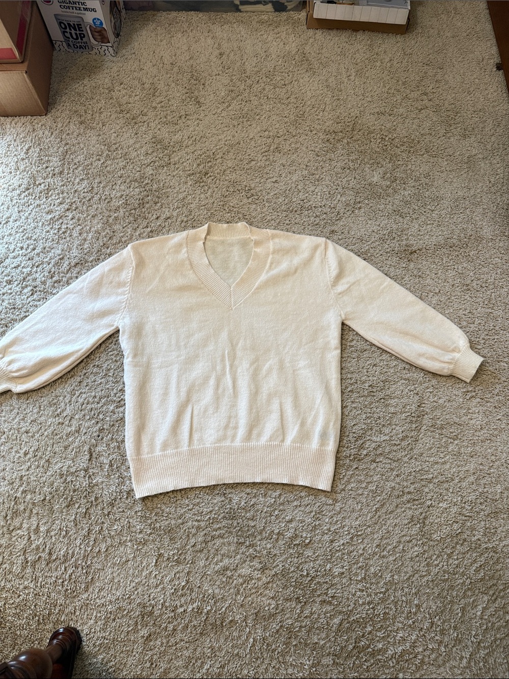Classic Cream V-Neck Womenβs Sweater size large